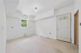 1351-1353 Mt Pleasant Rd, Hempfield Township, PA 15601 - Photo 16