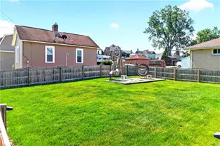 303 W Grant St, Houston, PA 15342 - Photo 38
