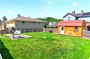 303 W Grant St, Houston, PA 15342 - Photo 32