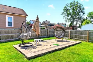 303 W Grant St, Houston, PA 15342 - Photo 30