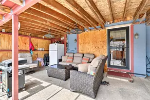 303 W Grant St, Houston, PA 15342 - Photo 14