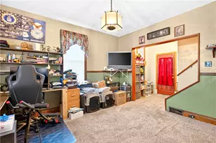 303 W Grant St, Houston, PA 15342 - Photo 18
