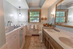 516 Oak Hill Dr, Grove City Boro, PA 16127 - Photo 18