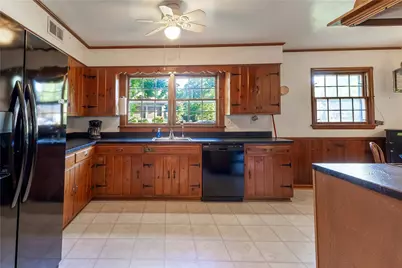 516 Oak Hill Drive, Grove City Boro, PA 16127 - Photo 10