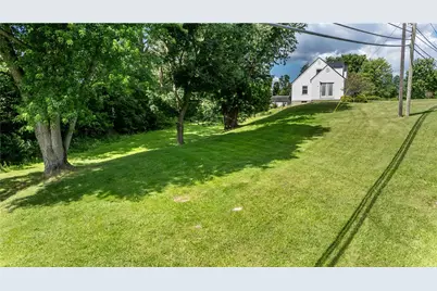 1912 Harlansburg Rd, Hickory Township, PA 16101 - Photo 24
