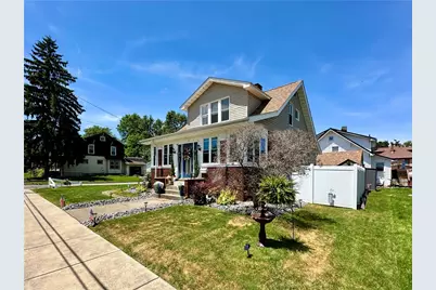 303 E Meyer Avenue, New Castle, PA 16105 - Photo 4
