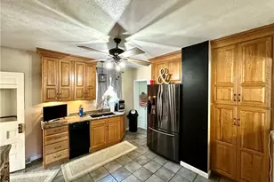 303 E Meyer Ave, New Castle, PA 16105 - Photo 22