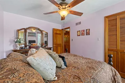 4874 Leona Dr, Pittsburgh, PA 15227 - Photo 18