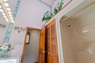 4874 Leona Dr, Pittsburgh, PA 15227 - Photo 12
