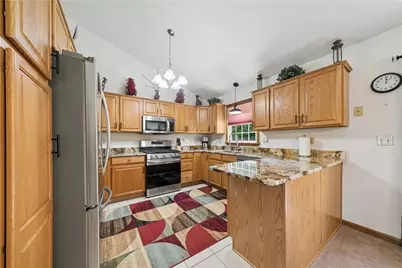 74 Laurel Dr, Hempfield Township, PA 15601 - Photo 10