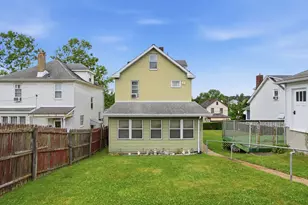 2705 Cleveland St, McKeesport, PA 15132 - Photo 6