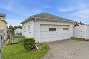 2705 Cleveland St, McKeesport, PA 15132 - Photo 8