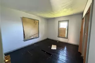 818 S Oakland Ave, Sharon, PA 16146 - Photo 12