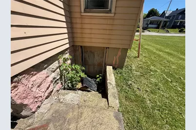 818 S Oakland Ave, Sharon, PA 16146 - Photo 22