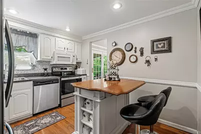 2907 Kings Mill Road, Bethel Park, PA 15102 - Photo 10