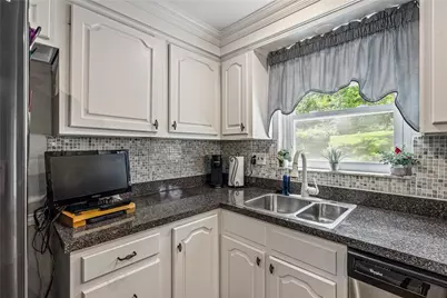 2907 Kings Mill Road, Bethel Park, PA 15102 - Photo 8