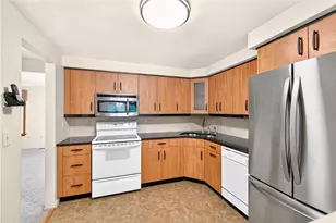 55 Maple Ct, Ross Twp, PA 15237 - Photo 8