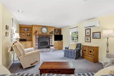 328 Canterbury Drive, Pittsburgh, PA 15238 - Photo 4