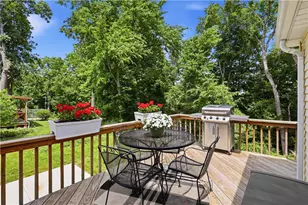 328 Canterbury Dr, Pittsburgh, PA 15238 - Photo 40