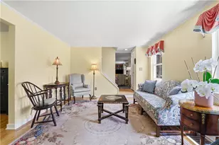 328 Canterbury Dr, Pittsburgh, PA 15238 - Photo 16