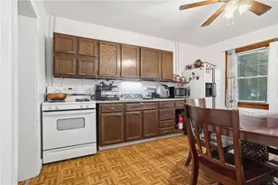 139 Leneake St, Wilkins Township, PA 15145 - Photo 8