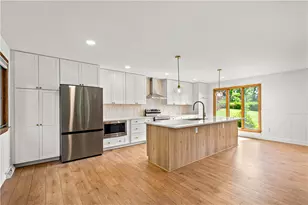 407 Hilltop Ln, Canton Township, PA 15301 - Photo 10