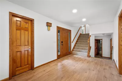 407 Hilltop Ln, Canton Township, PA 15301 - Photo 4