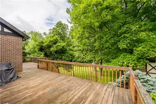 407 Hilltop Ln, Canton Township, PA 15301 - Photo 36