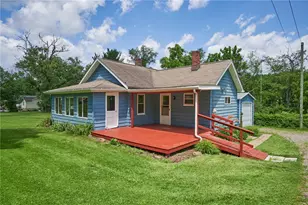 105 Derrick Ln, Marshall, PA 16046 - Photo 2