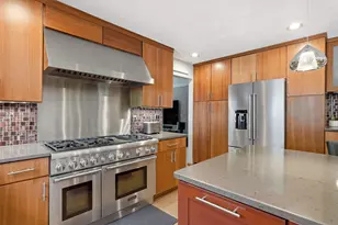 2360 W Gate Dr, Pittsburgh, PA 15237 - Photo 14