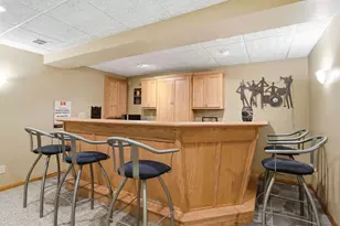 2360 W Gate Dr, Pittsburgh, PA 15237 - Photo 38