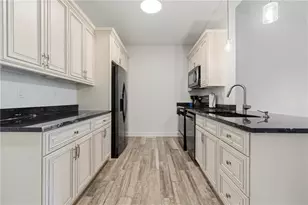 201 Adams Pointe Blvd, Adams Township, PA 16046 - Photo 6