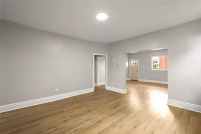 877 E 11th Ave, Munhall, PA 15120 - Photo 12