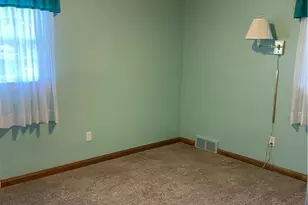 128 White Oak Dr, Butler, PA 16001 - Photo 24