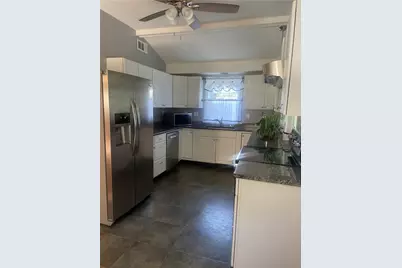 128 White Oak Dr, Butler, PA 16001 - Photo 2