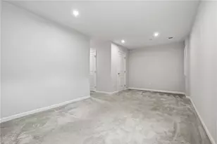 233 Chesna Dr, Pittsburgh, PA 15234 - Photo 6
