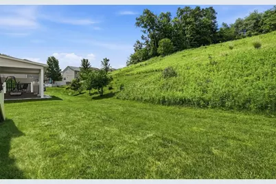 222 Broadstone Dr, Adams Township, PA 16046 - Photo 40