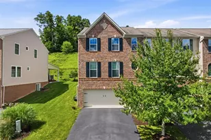 222 Broadstone Dr, Adams Township, PA 16046 - Photo 2