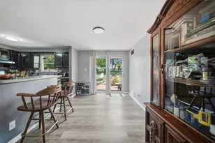 553 Indus St, Pittsburgh, PA 15207 - Photo 8