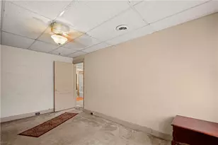 1227 Illinois Ave, Pittsburgh, PA 15216 - Photo 16