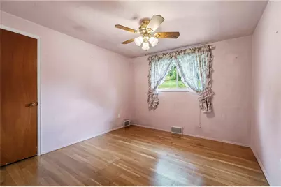 319 Saratoga Dr, Pittsburgh, PA 15236 - Photo 12