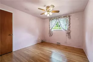 319 Saratoga Dr, Pittsburgh, PA 15236 - Photo 12