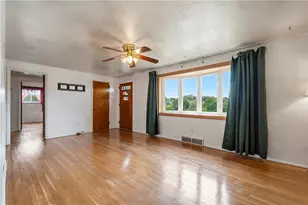 319 Saratoga Dr, Pittsburgh, PA 15236 - Photo 4
