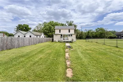 3 Pottstown St, Dunbar, PA 15431 - Photo 4