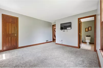 2450 Dogwood Drive, Pittsburgh, PA 15090 - Photo 24