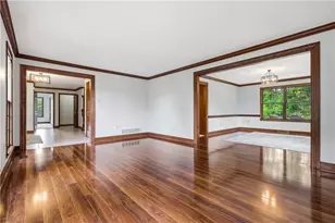 2450 Dogwood Dr, Pittsburgh, PA 15090 - Photo 8