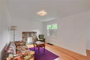 35 Perry Ln, Ross Twp, PA 15229 - Photo 6