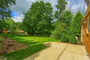 35 Perry Ln, Ross Twp, PA 15229 - Photo 42