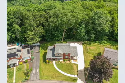 141 E Wedgewood Dr, Ross Twp, PA 15229 - Photo 40