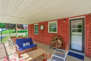 141 E Wedgewood Dr, Ross Twp, PA 15229 - Photo 44